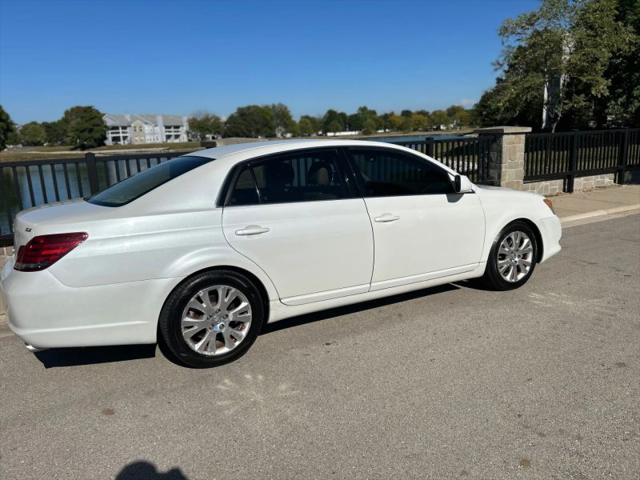 2008 Toyota Avalon XLS