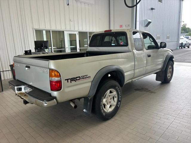 2004 Toyota Tacoma Base V6
