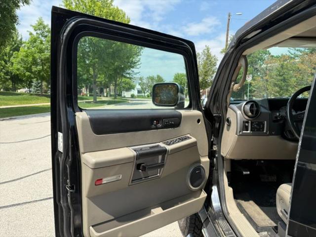 2004 HUMMER H2 Base