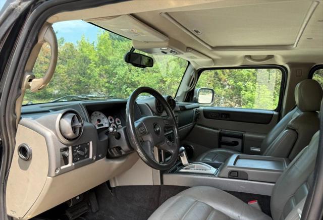 2004 HUMMER H2 Base