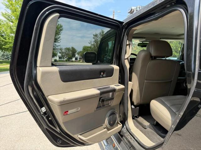 2004 HUMMER H2 Base