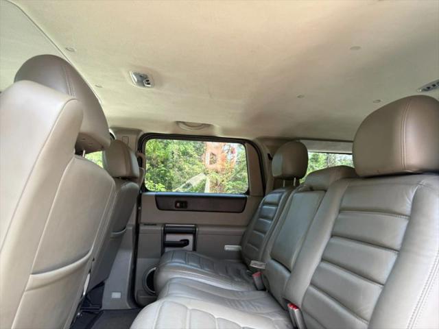 2004 HUMMER H2 Base