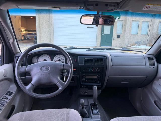2004 Toyota Tacoma Base V6