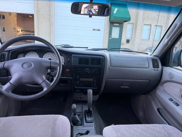 2004 Toyota Tacoma Base V6