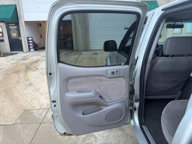 2004 Toyota Tacoma Base V6