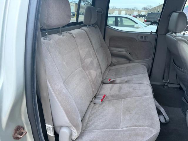 2004 Toyota Tacoma Base V6