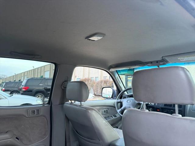 2004 Toyota Tacoma Base V6