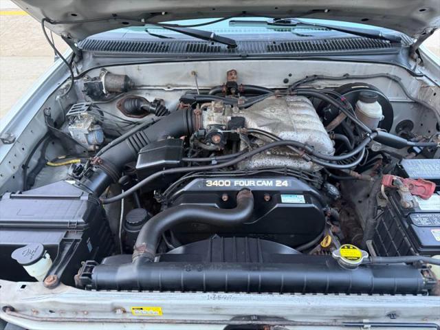 2004 Toyota Tacoma Base V6