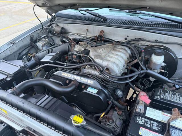 2004 Toyota Tacoma Base V6