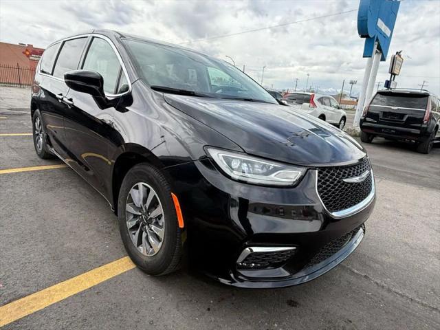 2024 Chrysler Pacifica Hybrid Select for sale in South Salt Lake, UT