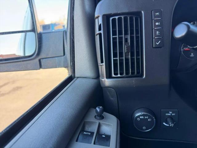 2015 Chevrolet Express LT