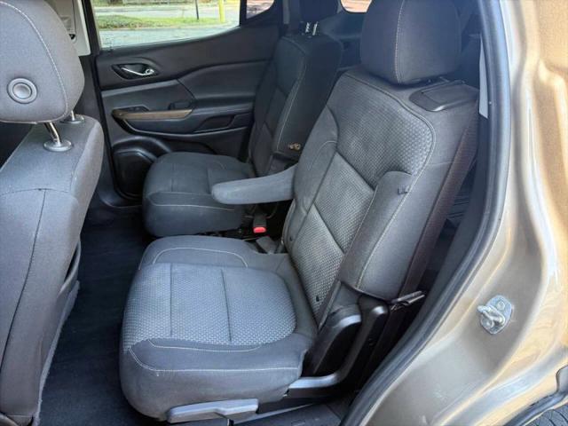 2022 GMC Acadia FWD SLE