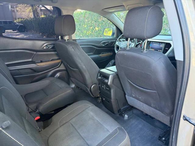 2022 GMC Acadia FWD SLE