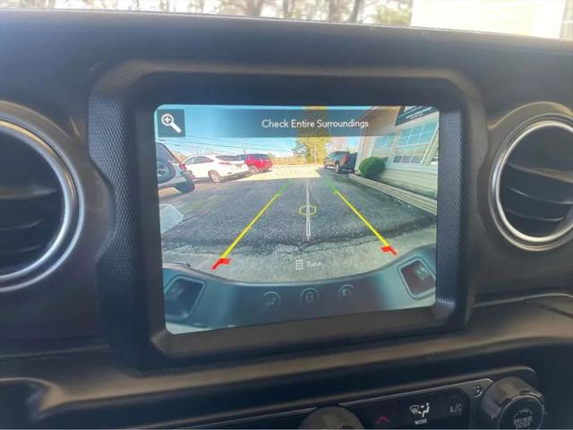 2022 Jeep Gladiator Overland