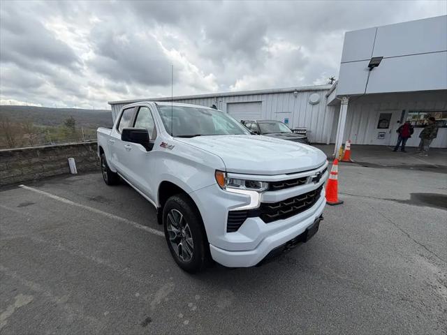2023 Chevrolet Silverado 1500 4WD Crew Cab Short Bed RST