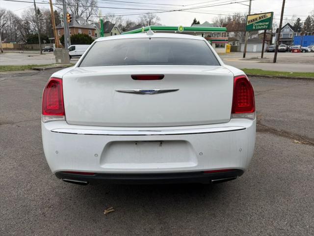 2018 Chrysler 300 Limited AWD