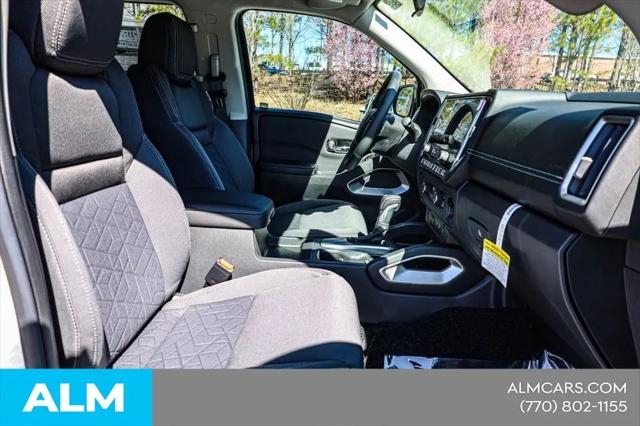 2025 Nissan Frontier Crew Cab SV 4x2