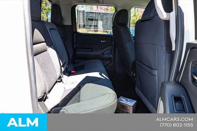 2025 Nissan Frontier Crew Cab SV 4x2