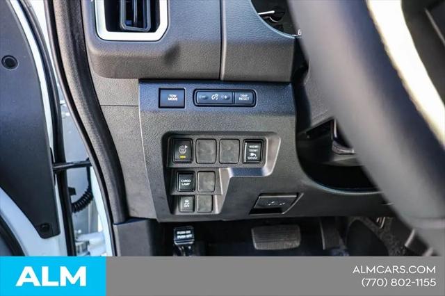 2025 Nissan Frontier Crew Cab SV 4x2