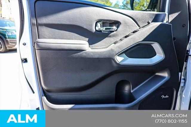 2025 Nissan Frontier Crew Cab SV 4x2