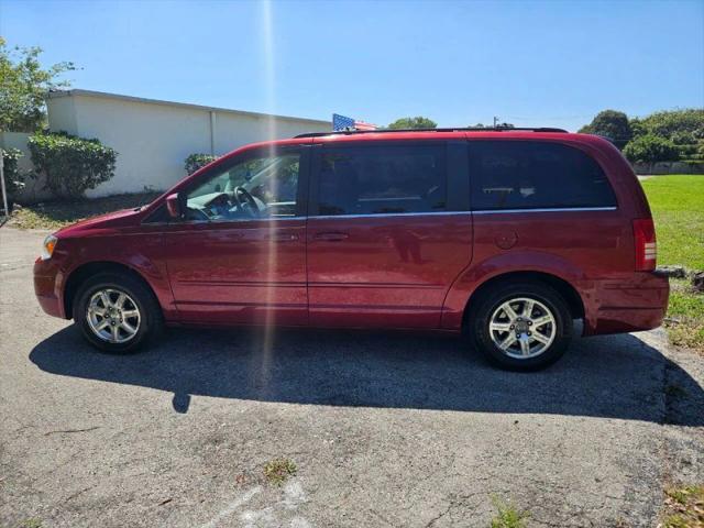 2008 Chrysler Town & Country Touring
