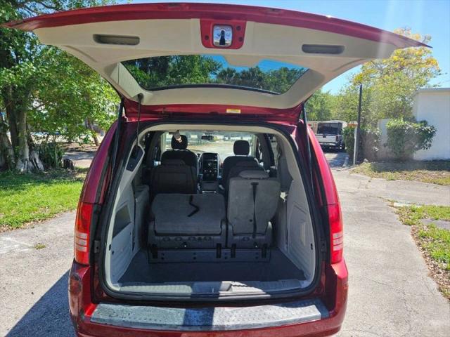 2008 Chrysler Town & Country Touring