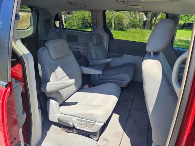 2008 Chrysler Town & Country Touring