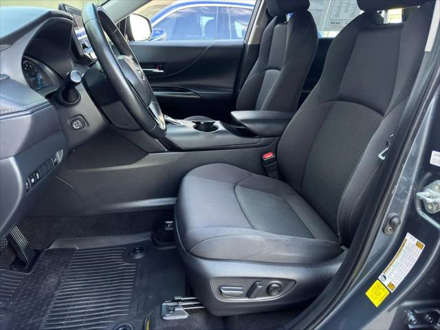 2024 Toyota Venza LE