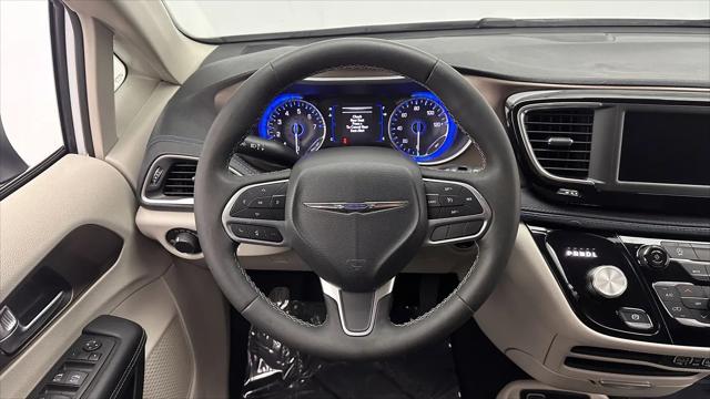 2024 Chrysler Voyager LX