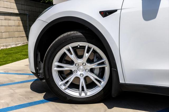 2021 Tesla Model Y Long Range Dual Motor All-Wheel Drive
