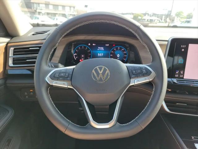 2026 Volkswagen Atlas SE with Technology
