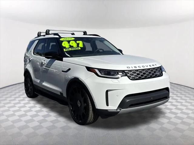 2025 Land Rover Discovery P300 S