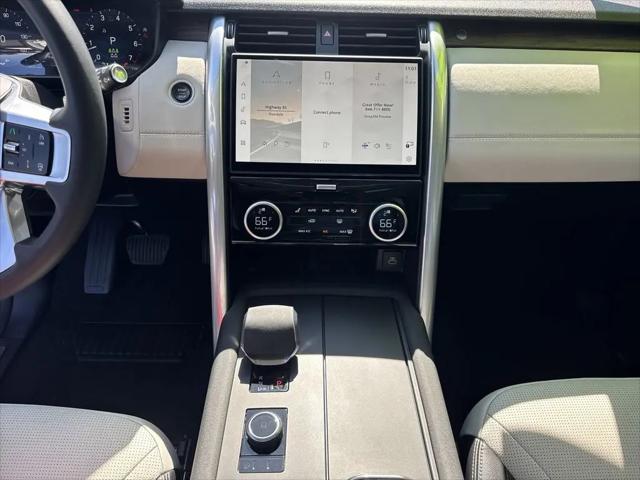 2025 Land Rover Discovery P300 S