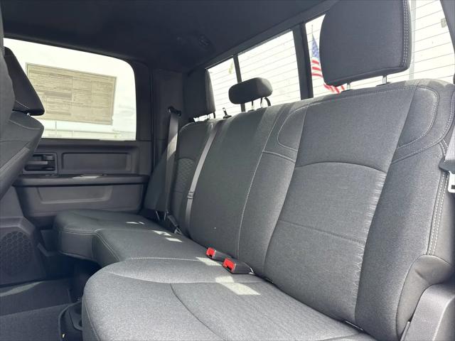 2026 Ram 2500 Black Express Crew Cab 4x4 6'4" Box