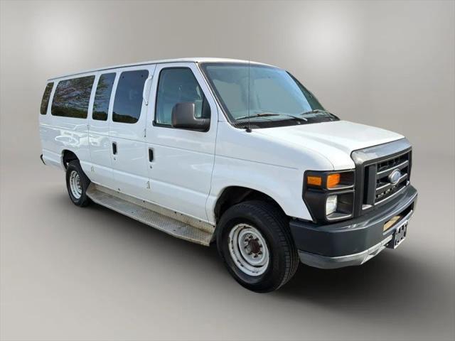 2009 Ford E-350 Super Duty Commercial