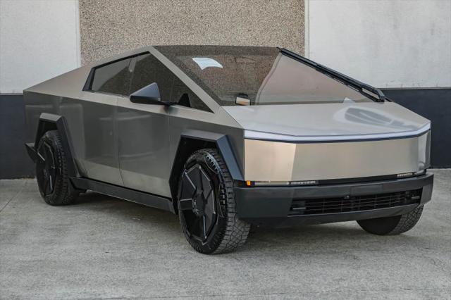 2024 Tesla Cybertruck Cyberbeast