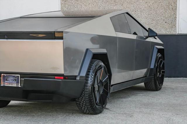 2024 Tesla Cybertruck Cyberbeast