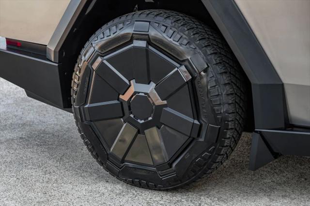 2024 Tesla Cybertruck Cyberbeast