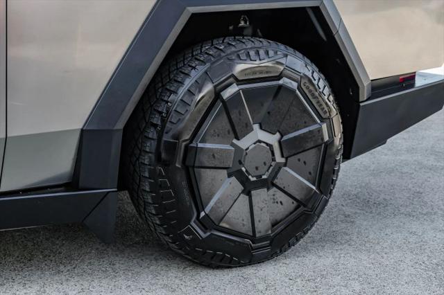2024 Tesla Cybertruck Cyberbeast