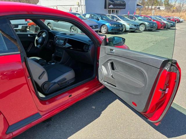 2015 Volkswagen Beetle 1.8T Fleet Edition