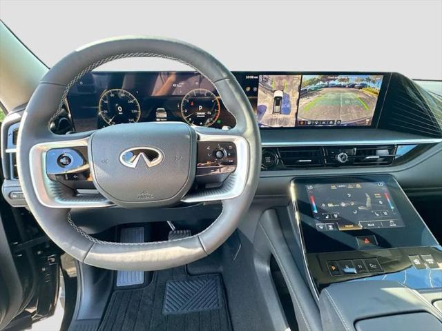 2026 INFINITI QX80 LUXE