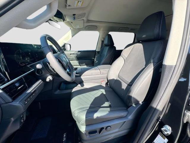 2026 INFINITI QX80 LUXE