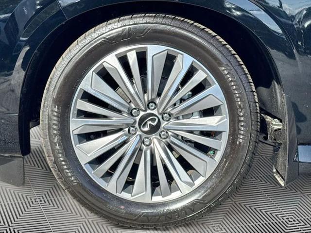 2026 INFINITI QX80 LUXE