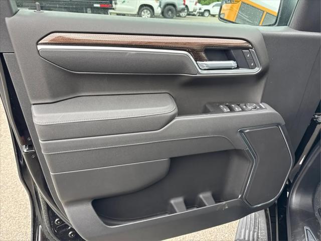 2026 Chevrolet Silverado 1500 4WD Crew Cab Standard Bed LT