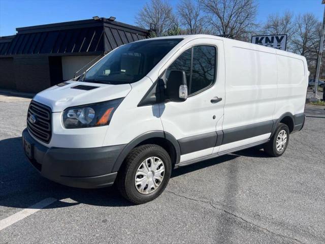 2018 Ford Transit w/60/40 Side Door w/RWB