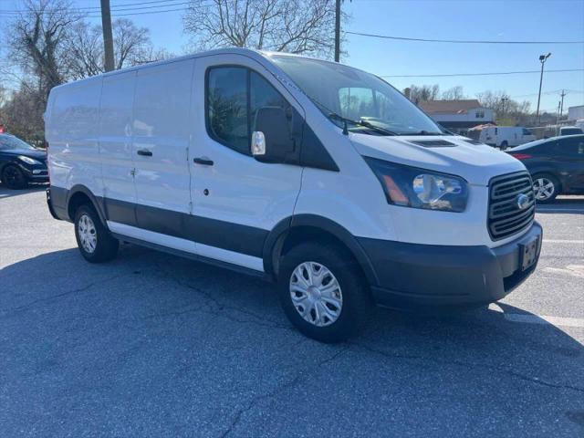 2018 Ford Transit w/60/40 Side Door w/RWB