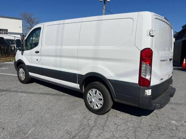 2018 Ford Transit w/60/40 Side Door w/RWB