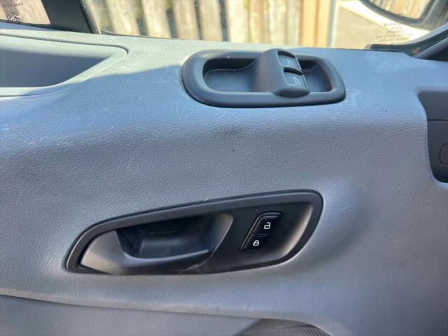2018 Ford Transit w/60/40 Side Door w/RWB