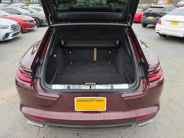2018 Porsche Panamera 4