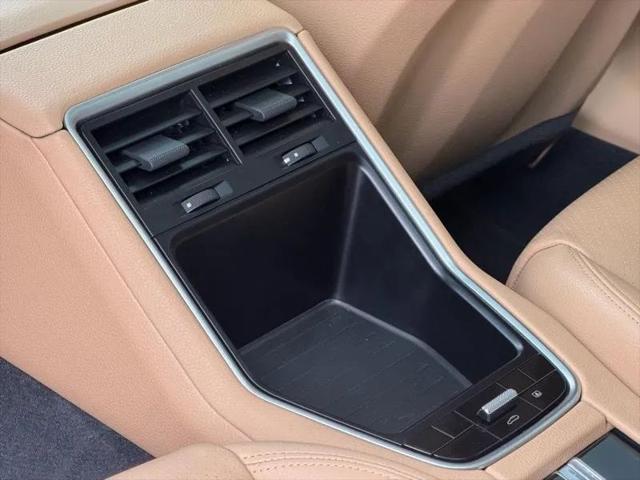 2018 Porsche Panamera 4
